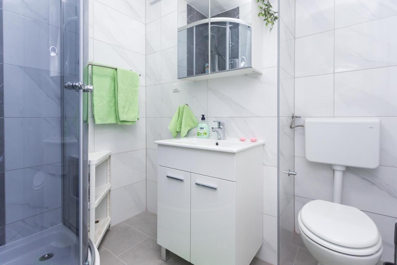 Apartman Lariva Osijek Bagian luar foto